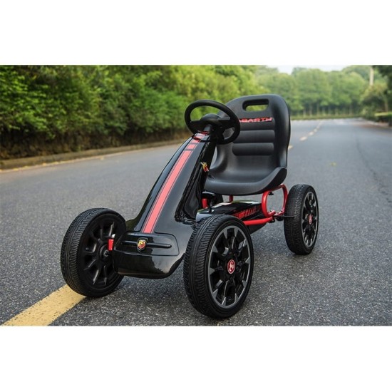 Mainitakse Hecht Abarth Black kardiautot