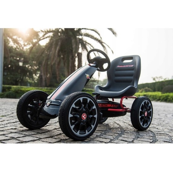 Mainitakse Hecht Abarth Black kardiautot