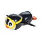 Besipliuškenantis pingvinas vandenyje